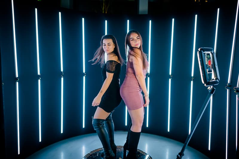 OMG 360 Photo Booth